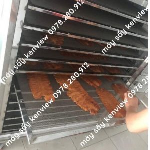 Sấy khô mực bằng máy sấy hải sản